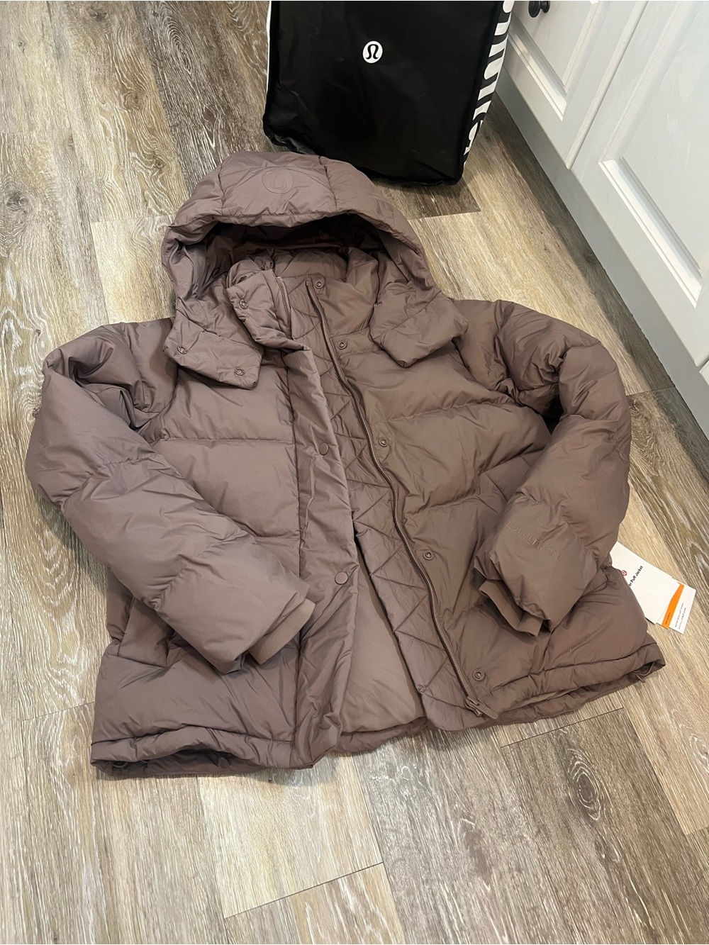 NWT LULULEMON WUNDER PUFF JACKET